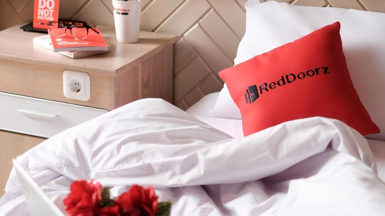 Reddoorz Yen Nam Hotel Hoang Van Thu Ho Si Minh-város Kültér fotó