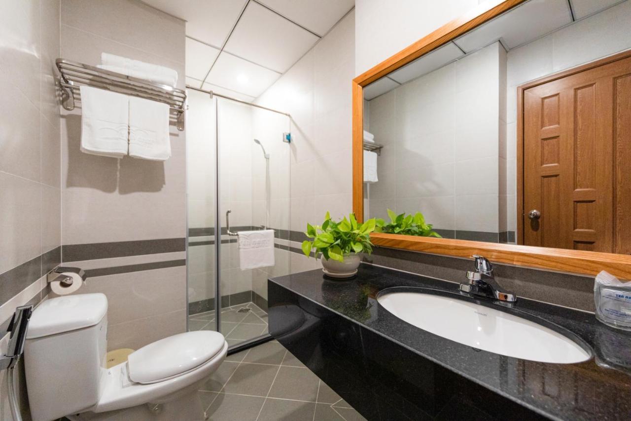 Reddoorz Yen Nam Hotel Hoang Van Thu Ho Si Minh-város Kültér fotó